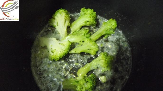 chicken alfredo with broccoli دجاج بصوص الفريدو و البروكلي chicken alfredo with broccoli دجاج بصوص الفريدو و البروكلي