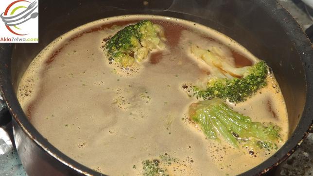 meat4 meat and broccoli with sauce
